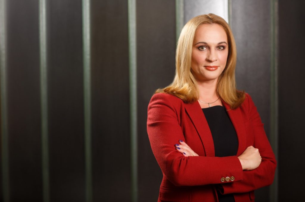 Carmen Adamescu, EY Romania