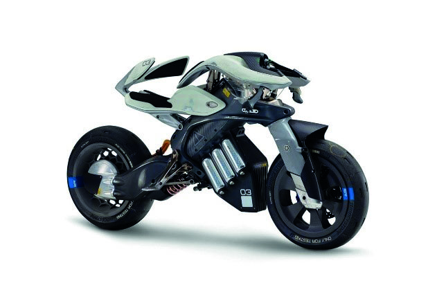 Yamaha Motoroid  Sursa imaginii: www.asphaltandrubber.com