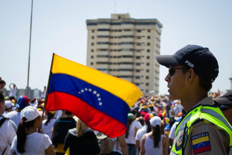 Venezuela, aruncată în haos de incompetență și socialism