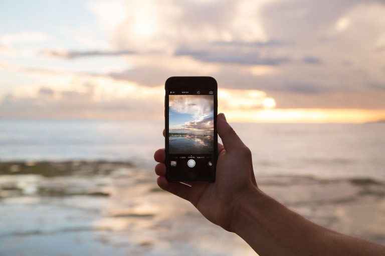 De la 15 iunie vor fi eliminate taxele roaming în toate țările membre UE