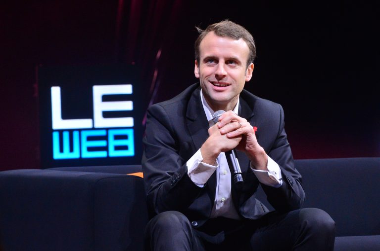 Frexit după Brexit? Pro-europeanul Emmanuel Macron amenință și el cu ieșirea Franței din UE