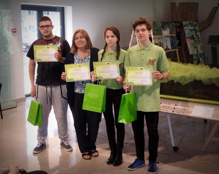 Colegiul Național „Andrei Mureșanu” Bistrița a câştigat concursul Tineri în pădurile europene organizat de Romsilva