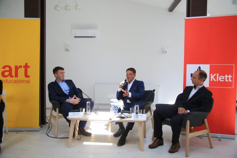 Companiile Art şi Klett Gruppe, parteneriat pentru piaţa editorială europeană