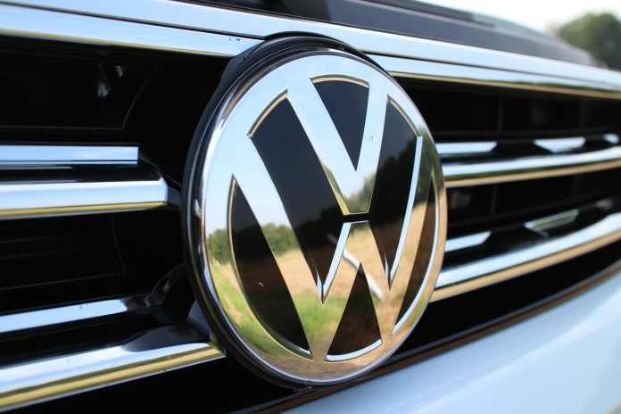 Grupul Volkswagen îşi schimbă sigla