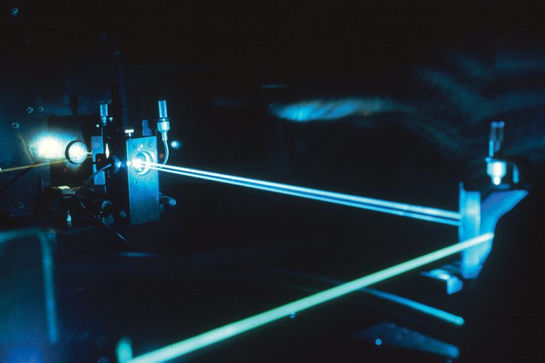 ﻿﻿Cel mai puternic laser din lume – de la Măgurele la Atlantic Council, via Ekkou VP