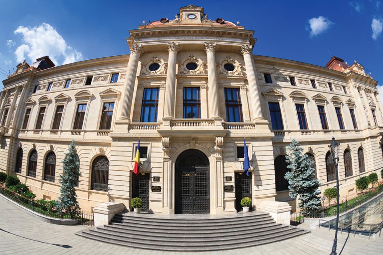 Independența BNR: responsabilitate sau putere?