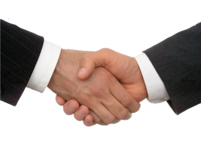 Responsabilitatea companiilor, considerată esenţială în orientarea beneficiarilor