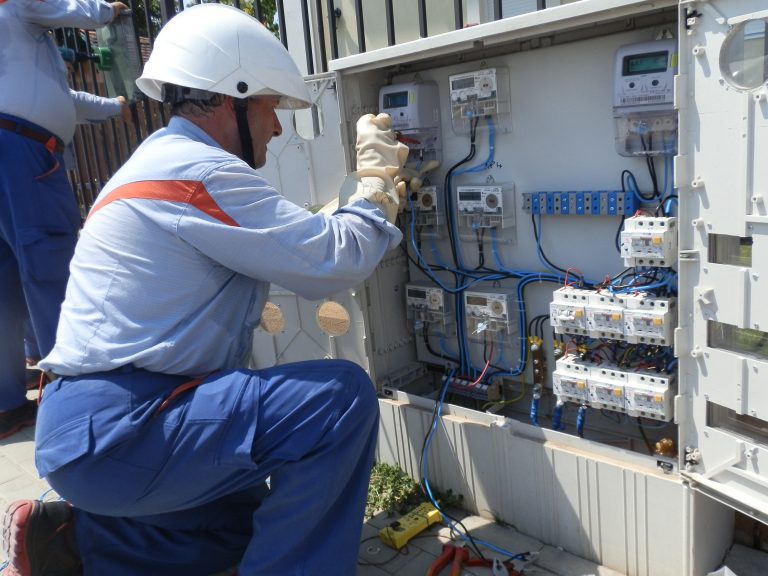 E-Distribuţie Muntenia a investit 6 milioane lei pentru modernizarea reţelelor electrice din zona Cotroceni