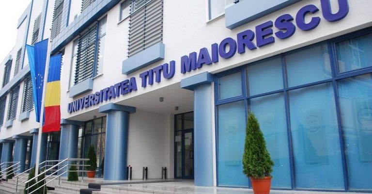 Ziua Independenţei şi Ziua Europei la Universitatea Titu Maiorescu