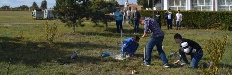 Oportunităţi de atragere a tinerilor către ştiinţă