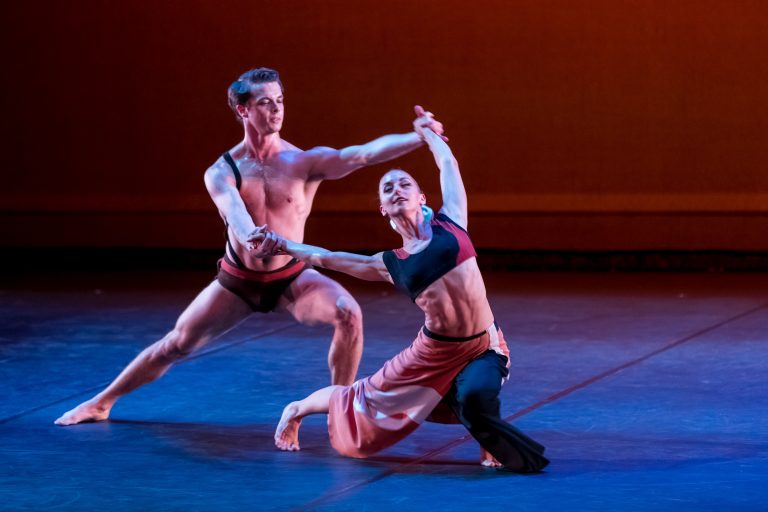 „Martha Graham Dance Company”, la București Emoția exprimată prin perfecțiune tehnică