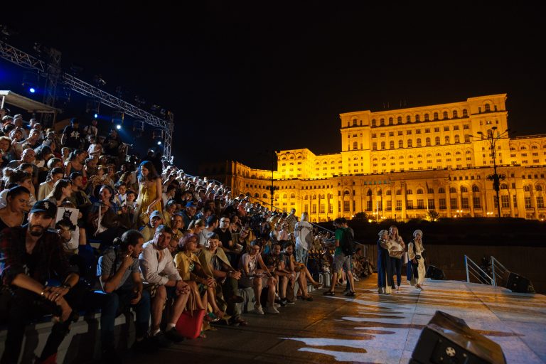 Teatrul Excelsior a intrat în cartea recordurilor