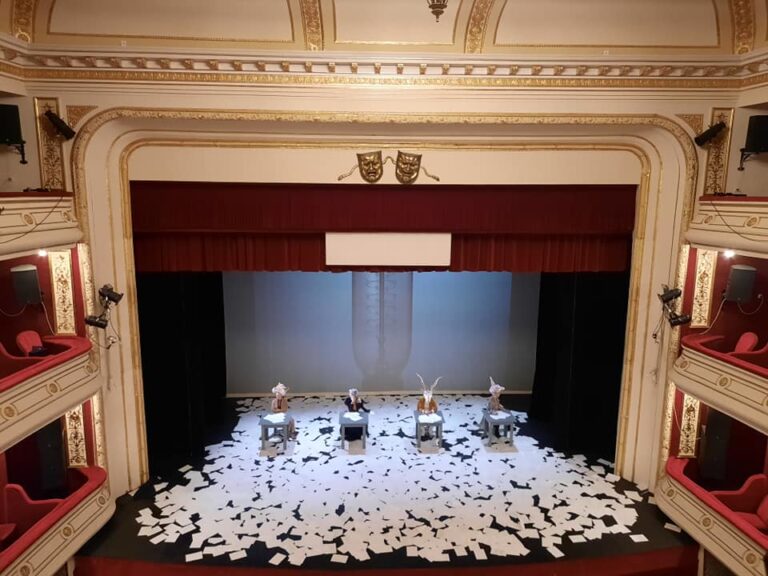 Sprijin pentru operatorii din sectorul cultural