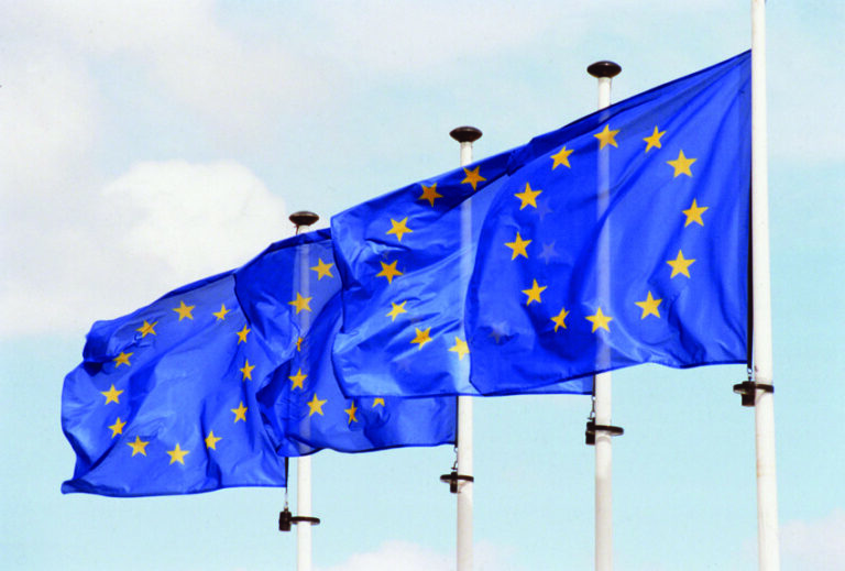 Parlamentul European solicită un parteneriat între egali cu SUA pentru a aborda provocările globale