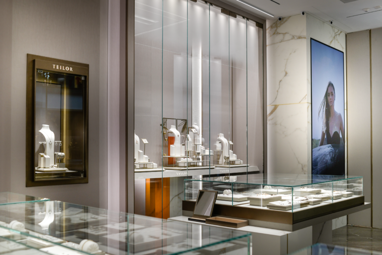 EximBank, garanție pentru finanțarea companiei Teilor de către Raiffeisen Bank