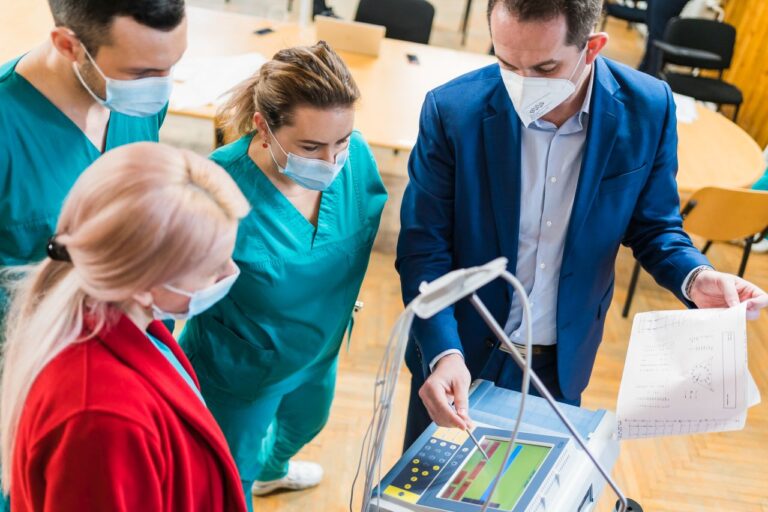 TenarisSilcotub, donație de aparate EKG pentru Spitalul Judeţean de Urgenţă Zalău