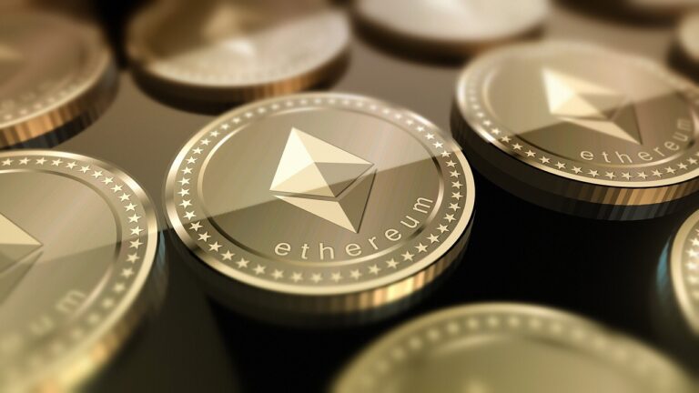 Ethereum atinge un record de 4,100 de dolari și continuă să crească