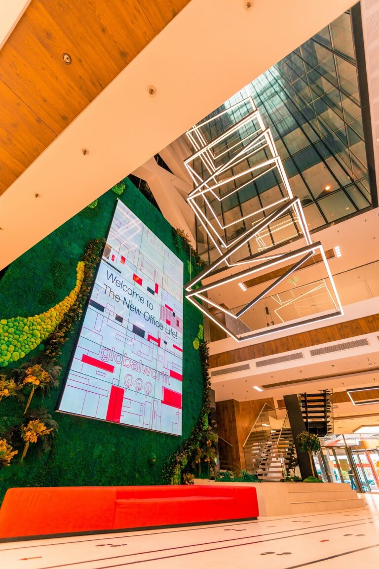 Office Renaissance, campanie de revenire la normal