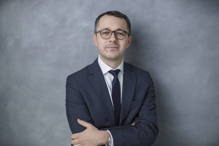 Raport PwC: Industria de media și divertisment din România va crește cu 8% în 2021 și va depăși nivelul din 2019