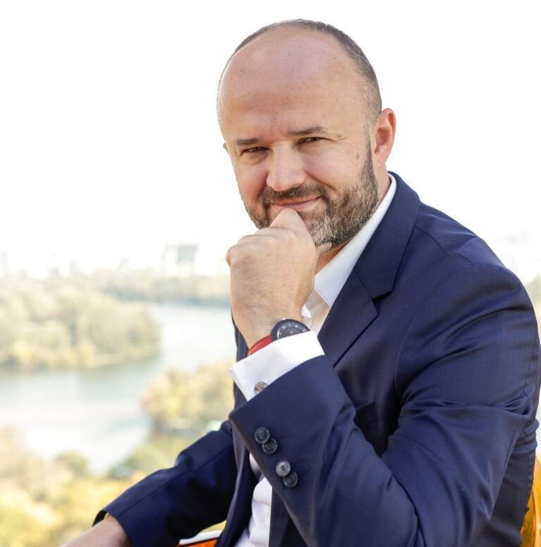 Cătălin Chiş (Life is Hard): „Ne dorim să creștem accelerat folosind mecanismele de Bursă prin achiziții de companii cu competenţe complementare”