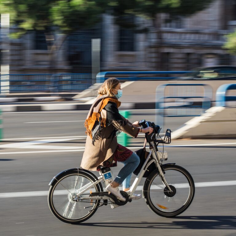 Un nou hub al EIT Urban Mobility lansat în România pentru a sprijini inovatorii din domeniul mobilității urbane