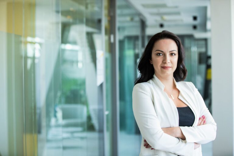 Companiile întâmpină dificultăți în includerea riscurilor climatice în raportările lor