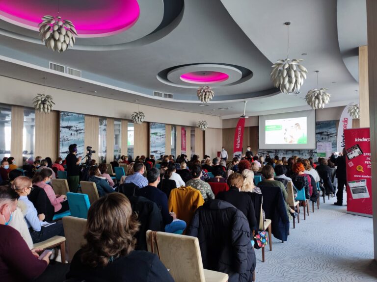 Academia Profesorului Digital, program de pregătire în utilizarea platformelor digitale