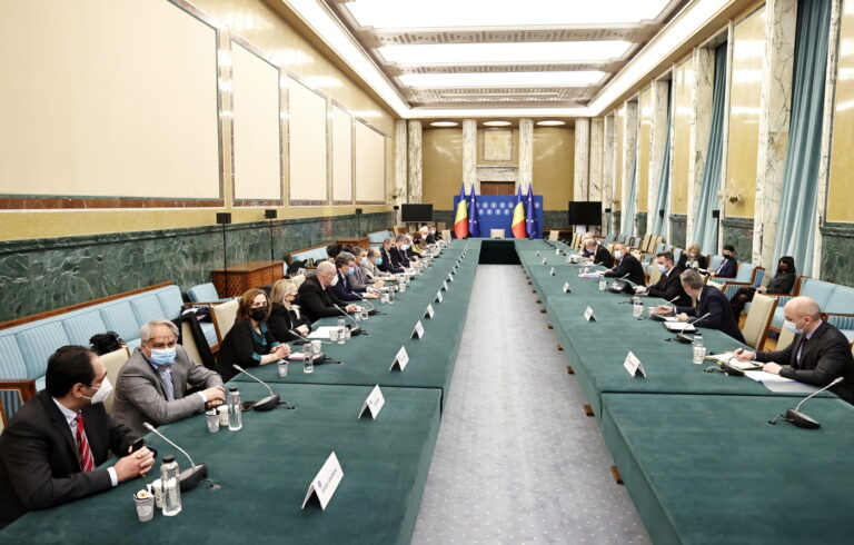 Întrevedere a reprezentanților Consiliului IMM cu premierul Nicolae-Ionel Ciucă