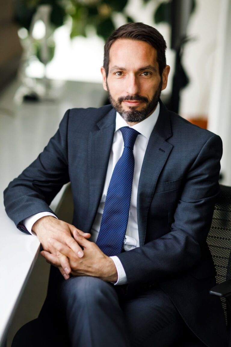 Studiu EY: Redresarea sectorului de tehnologie, media și divertisment și telecomunicații după pandemie depinde de investițiile de capital