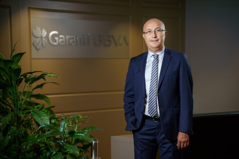 Facilitate de finanțare a fermierilor români prin Garanti BBVA Romania
