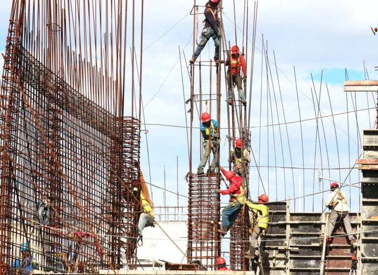 Industria construcțiilor se confruntă cu un nou val de creșteri de prețuri