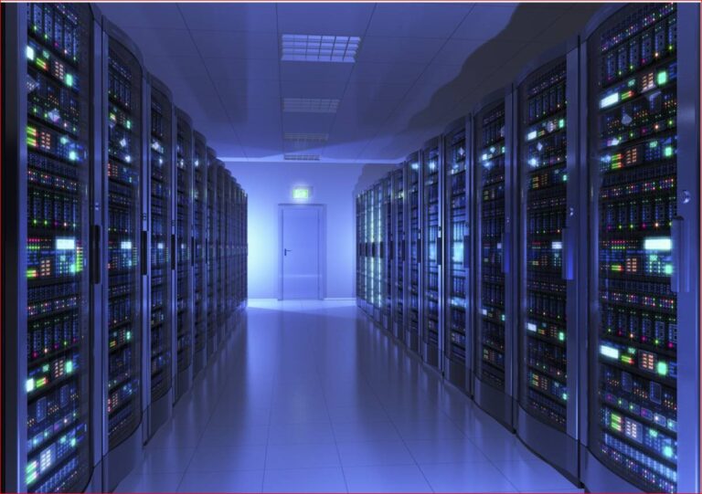 STUDIU: Consumul de energie al centrelor de date se va dubla în următorii ani