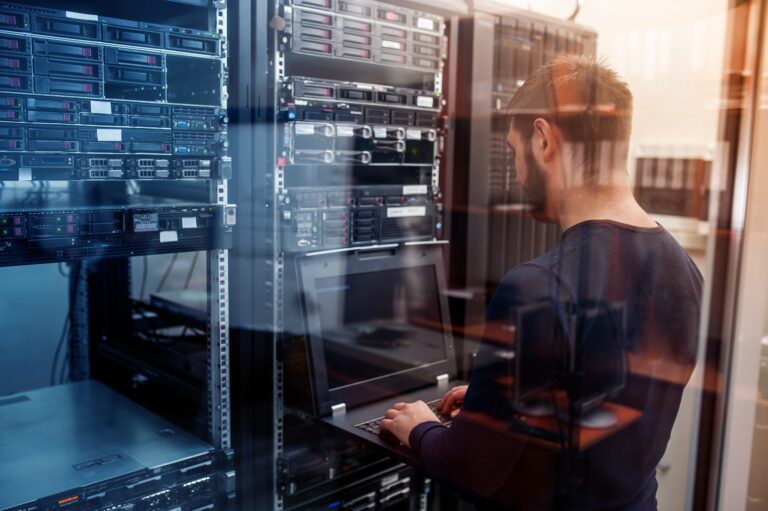 STUDIU Accenture – Patru din cinci bănci au migrat sau intenționează să își mute infrastructura IT în cloud pentru a rămâne competitive