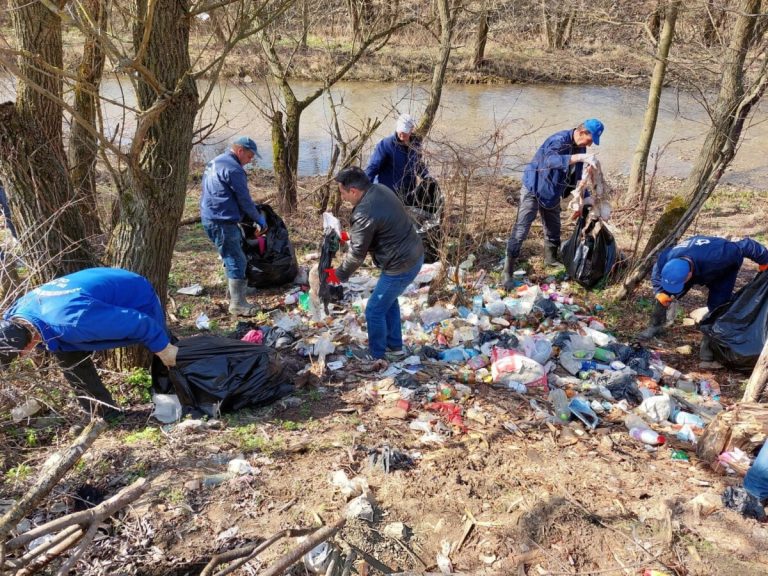 Campania „Curățăm România!”, ecologizarea zonelor cu deșeuri abandonate