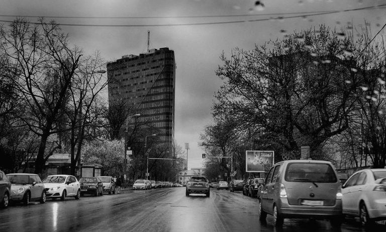 SONDAJ INSCOP: 54% dintre români spun că situația țării este mai rea decât în urmă cu 30 de ani