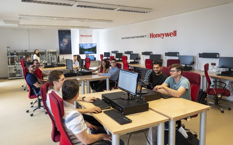 Honeywell și Universitatea Politehnica din București inaugurează un nou laborator universitar, în cadrul Facultății de Automatică și Calculatoare