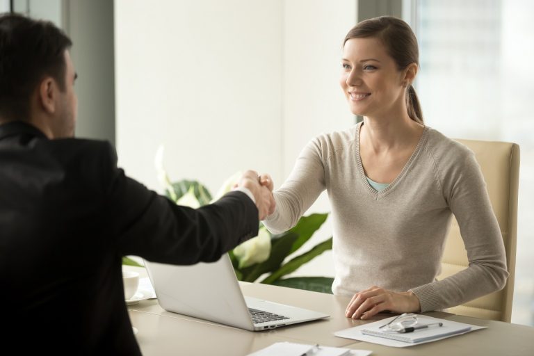BestJobs: 2 candidați români din 3 aplică online când vor un job nou