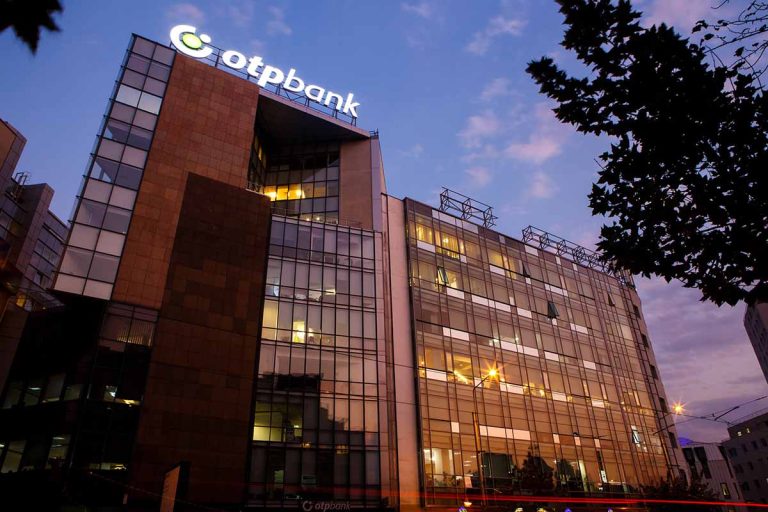 FIEKR, finanțare de 119 milioane lei din partea OTP Bank pentru dezvoltarea de noi benzinării Rompetrol