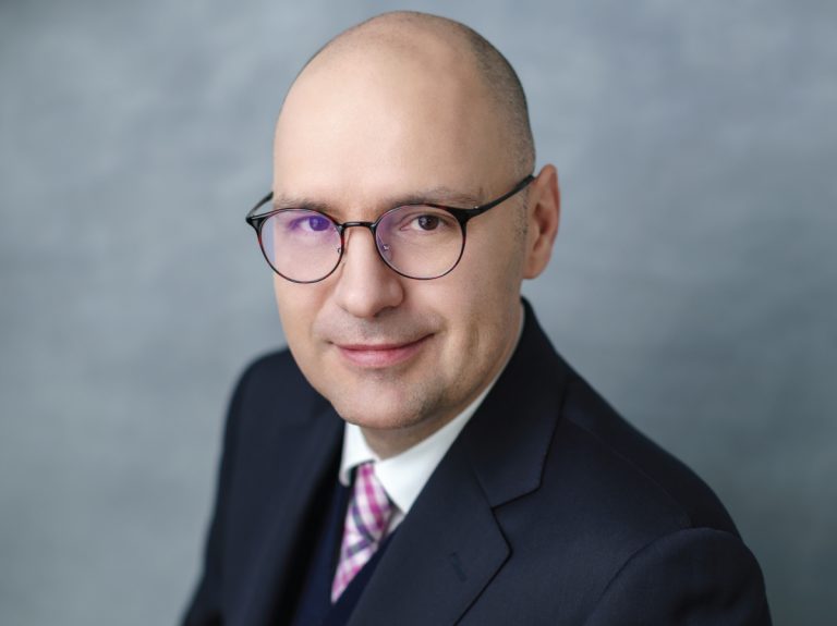 Raport PwC: Vânzările de mașini verzi din Europa au scăzut în trimestrul al doilea, după creșterile record din 2021