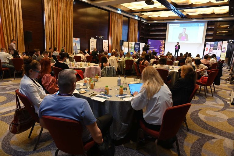 „Cultura organizațională este un work in progress. O cultură sănătoasă presupune a simți că ești în siguranță, că ești apreciat, că aparții unui grup, iar toate aceste lucruri te fac să alegi o companie”. Iată cum a fost la HR Uncovered 2022