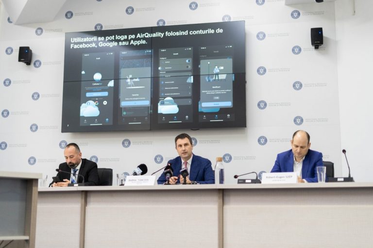 Aplicație pentru mobil de monitorizare a calității aerului