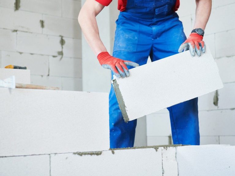 Finanțare EximBank și CEC Bank pentru noua fabrică a Soceram