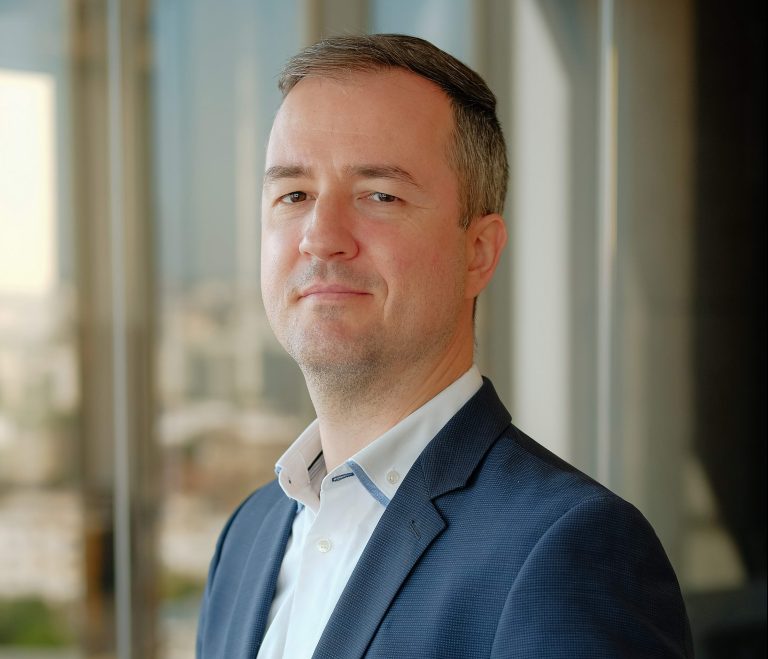 Noua prioritate în apărarea cibernetică: accentul se mută de la rețea, la utilizatori și la accesul lor la resursele companiei