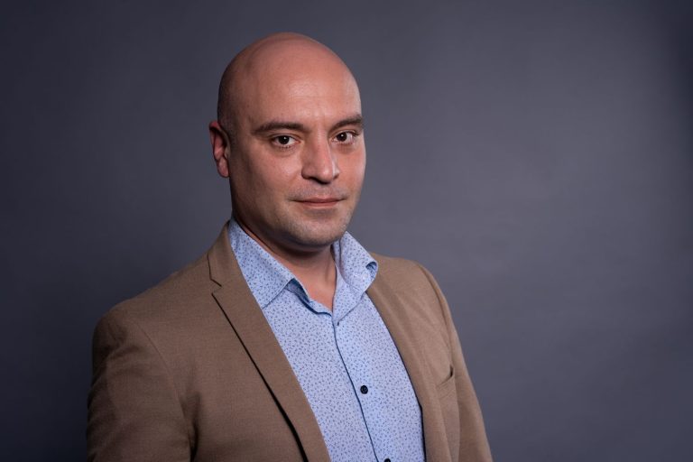 AVBS Credit: Ce trebuie să facă românii care au credite raportate la ROBOR?