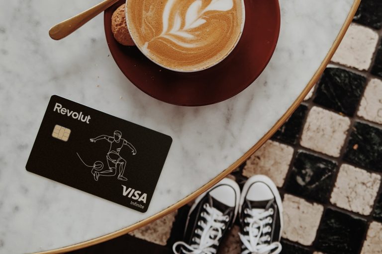 De Black Friday, 8 români din 10 se așteaptă să găsească produse reduse cu cel puțin 30%