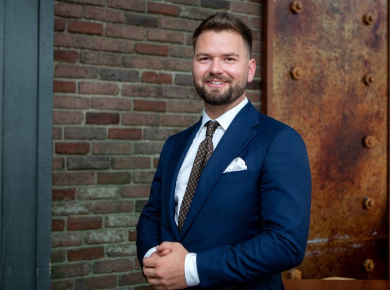 Platformă pentru recrutare de specialiști în industria de beauty