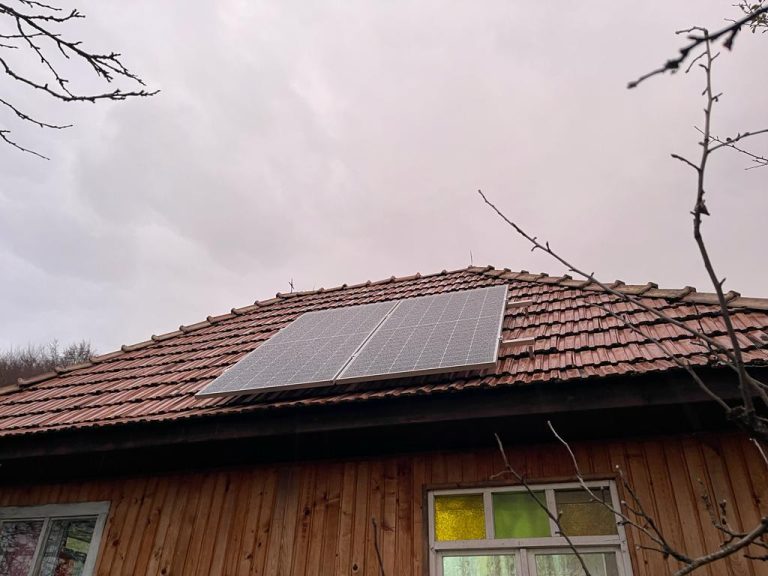 Asociația Energia Inteligentă aprinde lumina și în Munții Gurghiului, în pragul Sărbătorilor de iarnă