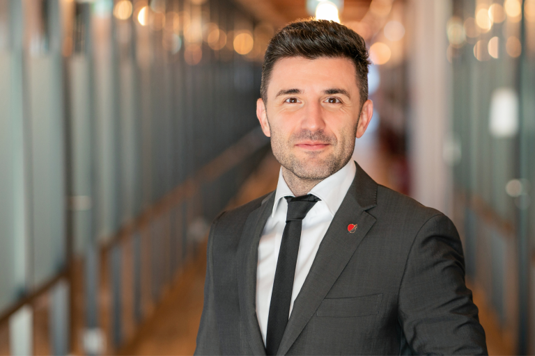 Cum sunt verificate produsele de lux și electronicele pre-owned înainte să ajungă la clienți