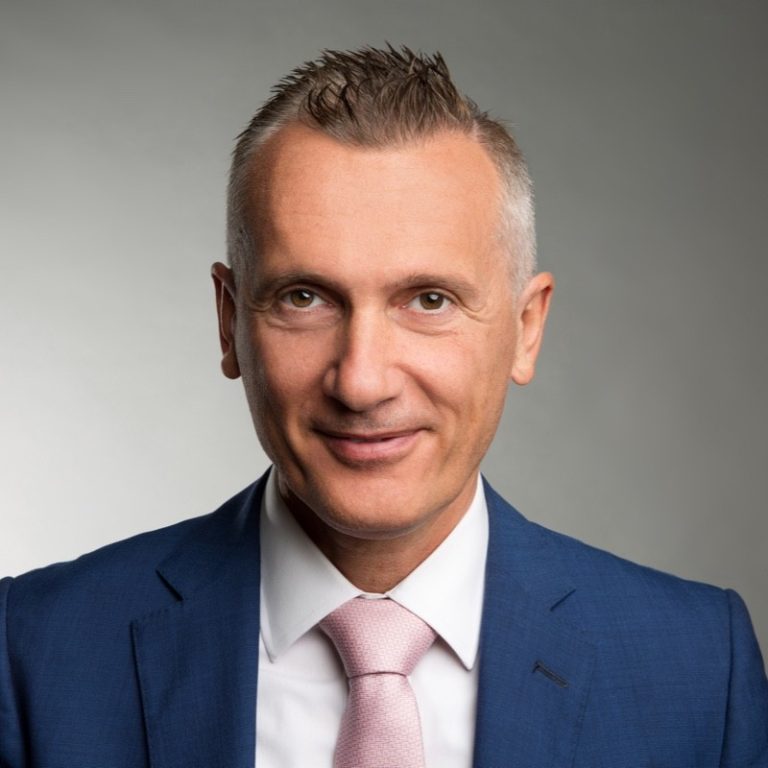 Intesa Sanpaolo Bank Romania îl desemnează pe Paolo Vivona în funcția de Director General & CEO și Președinte al Comitetului de Management 