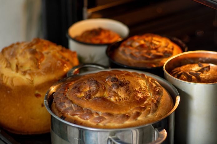 cozonaci, christmas, bread